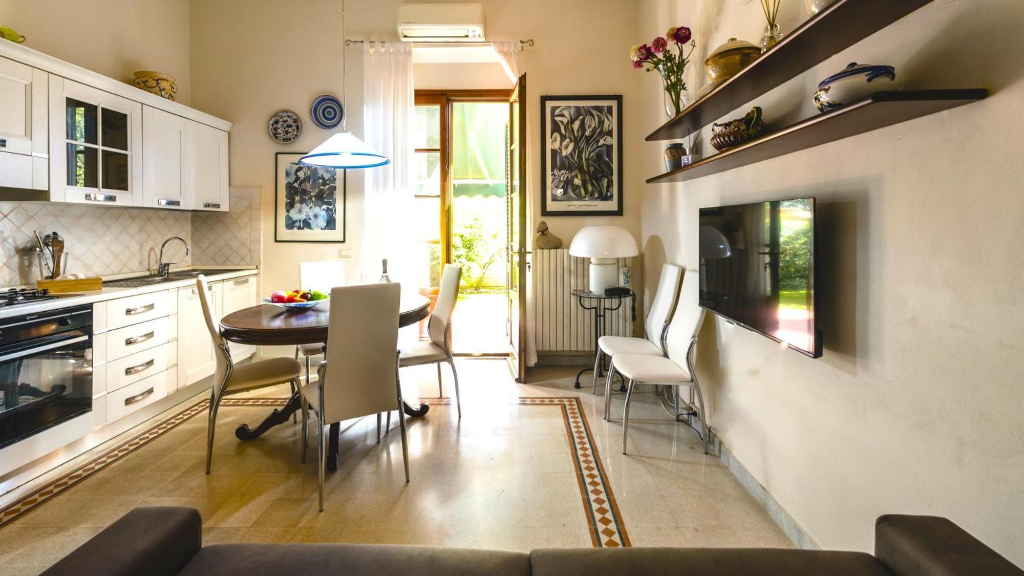 Hostly-La Casa Di Marta-Two Steps From The Tower Lägenhet Pisa Exteriör bild